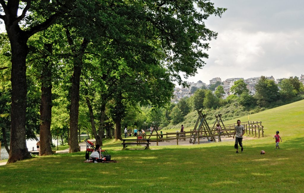 Le site naturel de Layoule au bord de l'Aveyron pour se rafraichir