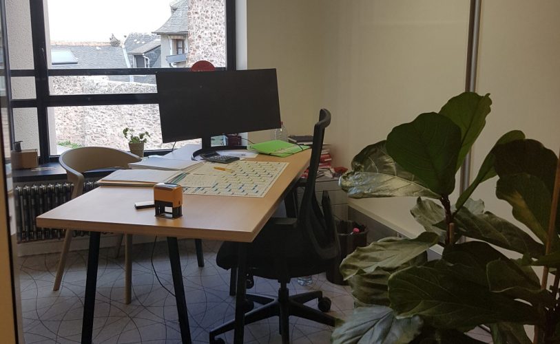 Un bureau à la pépinière d'entreprises